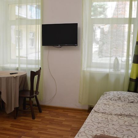 Cozy Apartment In The Center Of Lviv Exterior photo